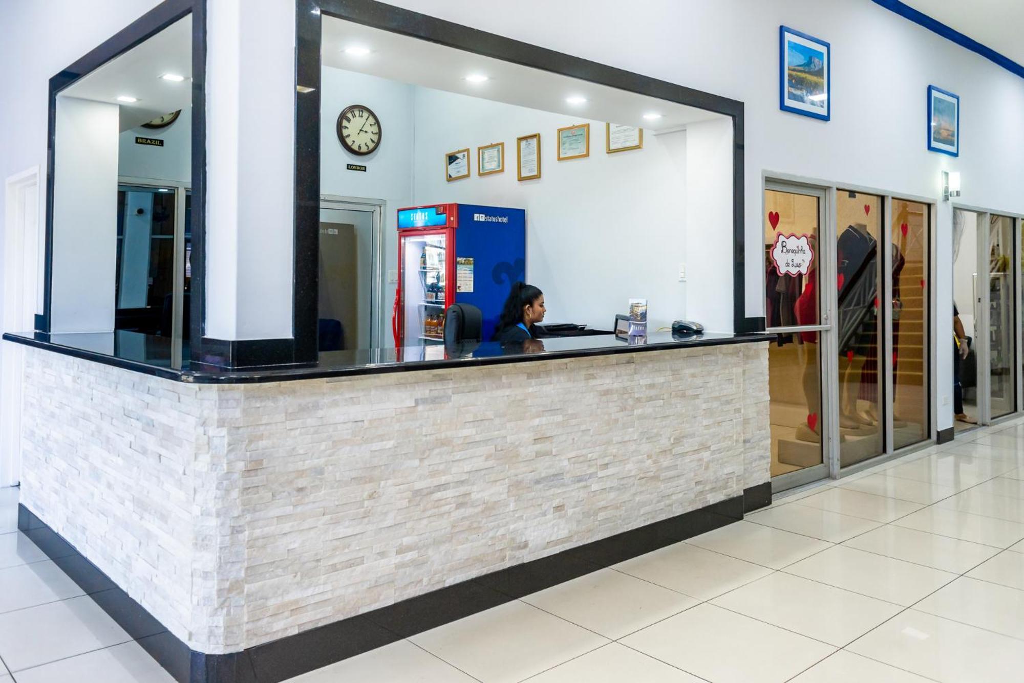 Status Hotel Georgetown Buitenkant foto